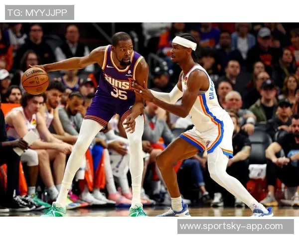 比尔西蒙斯称爱德华兹为现役前五球员自信超越亚历山大 比尔西蒙斯称爱德华兹为现役前五球员自信超越亚历山大