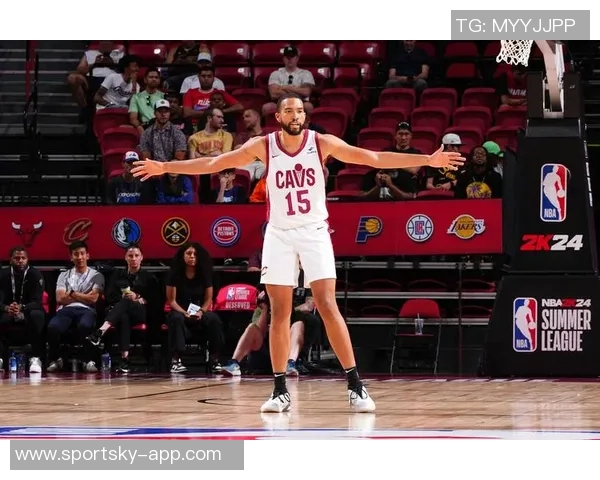 莫布里全能表现助球队获胜13投7中砍下22分12篮板4助攻4盖帽正负值高达18